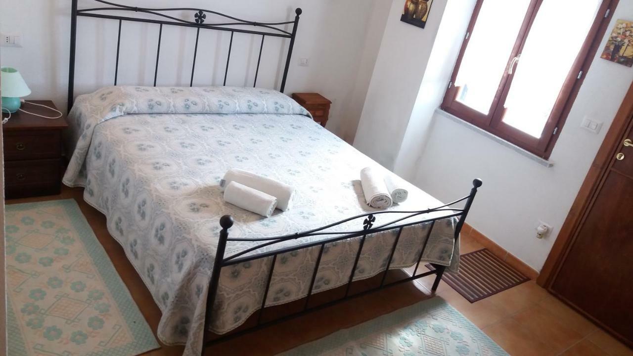 Agriturismo Sa E Padedda Mores Eksteriør billede