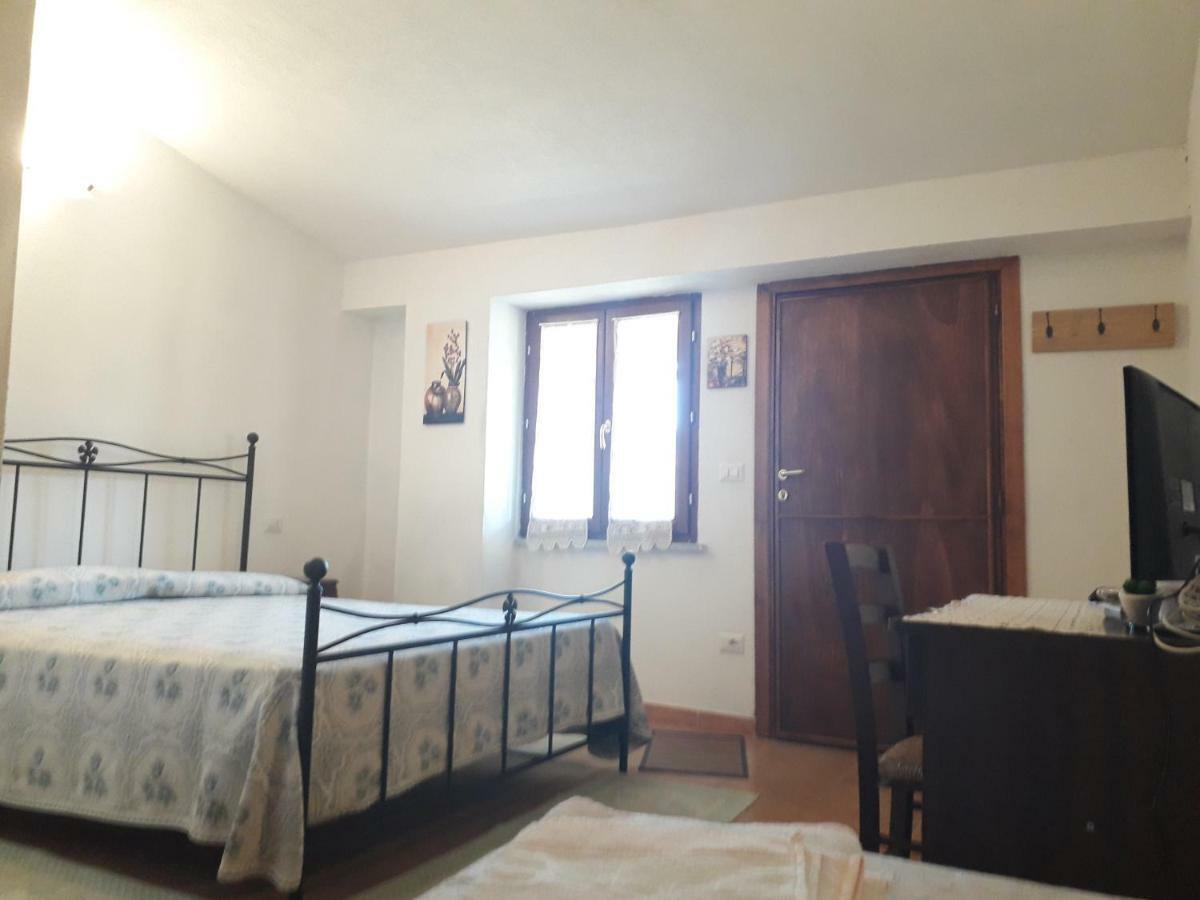 Agriturismo Sa E Padedda Mores Eksteriør billede